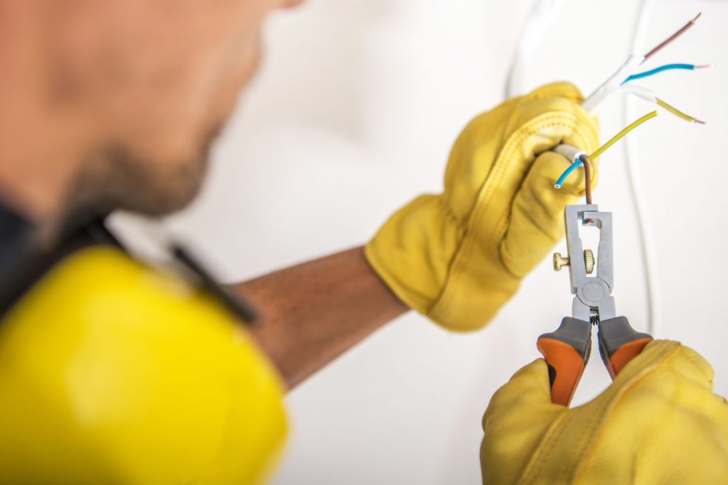 rifacimento impianti elettrici